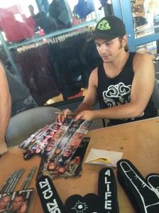 One of the Bucks signing